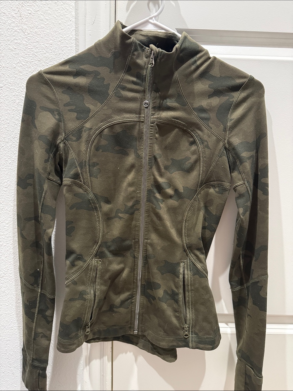 Lululemon Women’s Camo Full-Zip Jacket - Olive Green